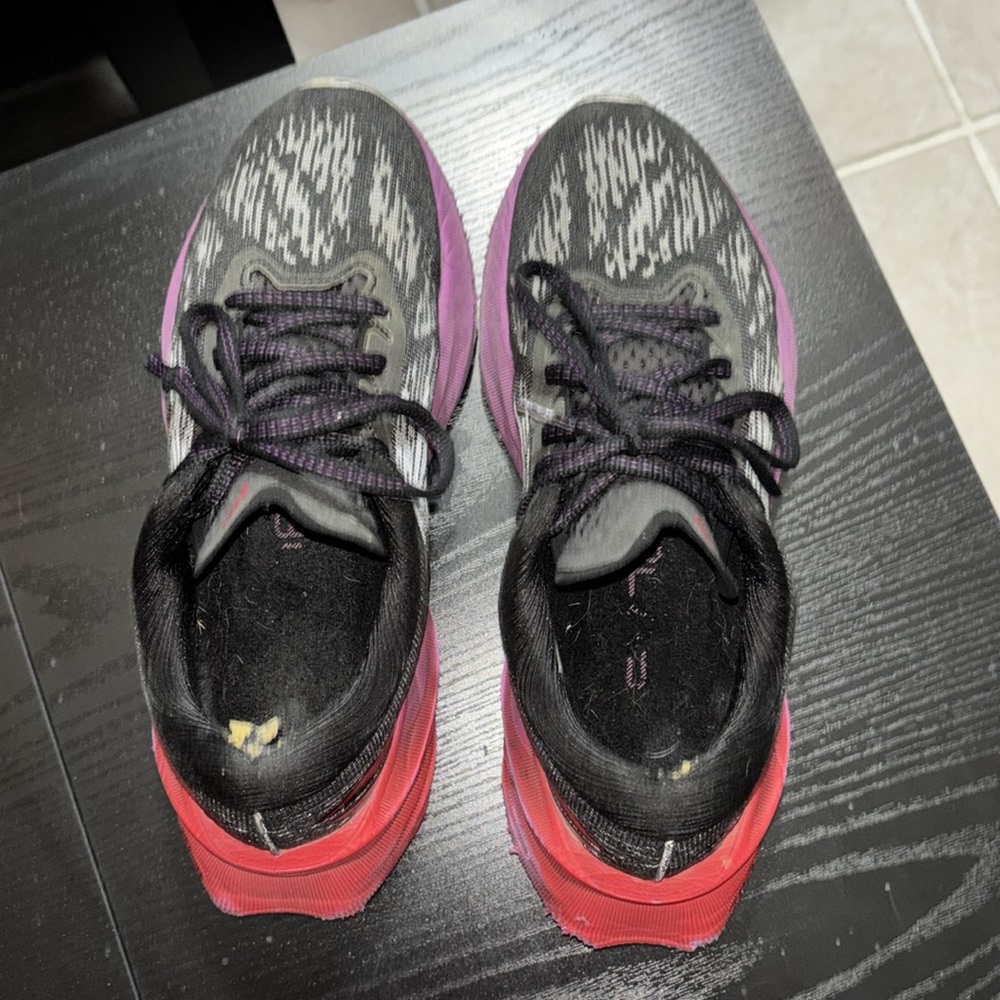 Asics Novablast Sneakers 6.5 - Picture 5 of 6
